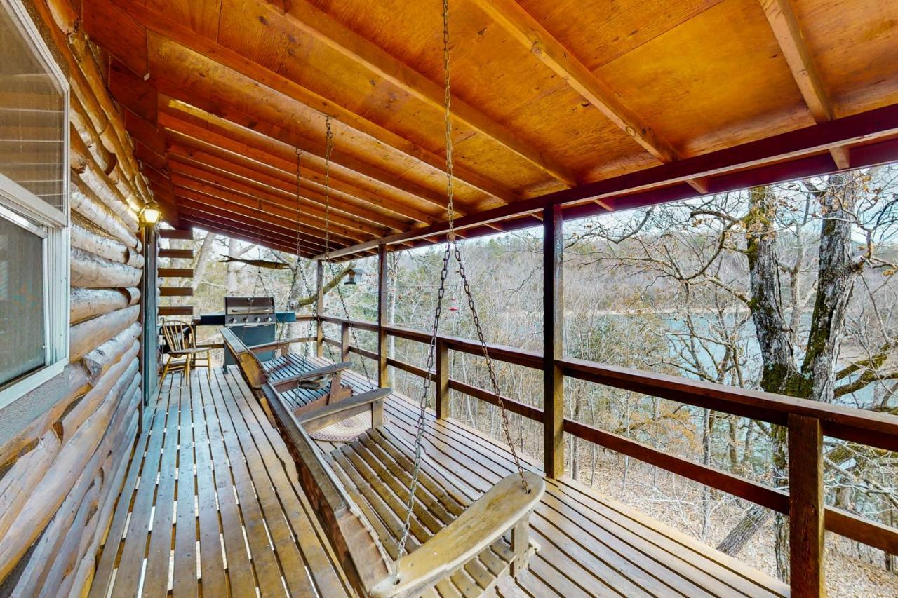 Charlie'S Ol' Fishing Cabin Eureka Springs Exterior photo
